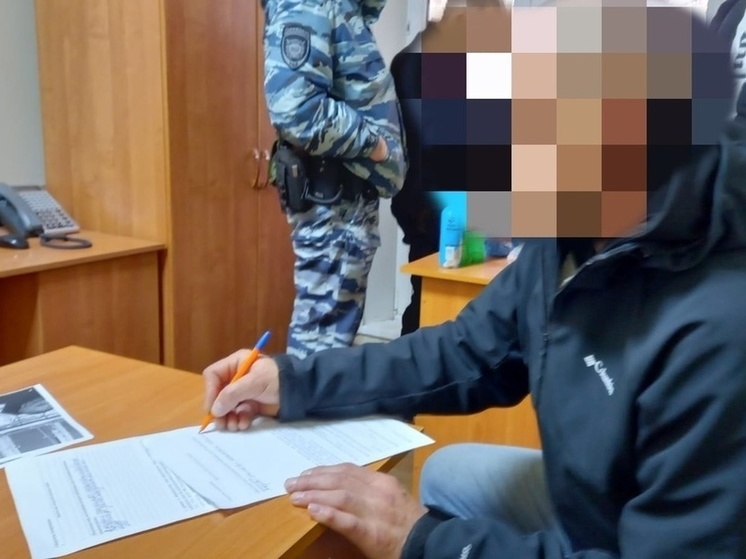 Тамбовских расклейщиков незаконных объявлений поймали с поличным