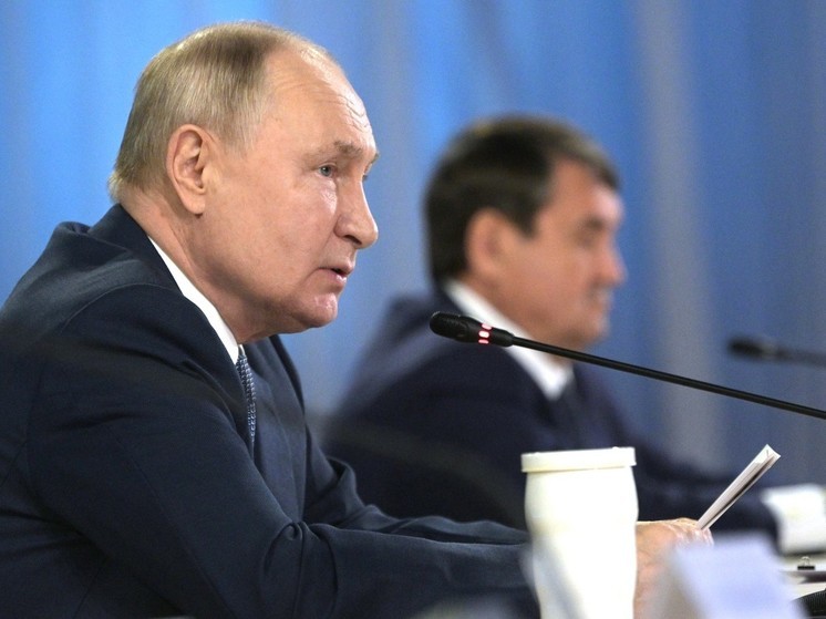 Владимир Путин поддержал инициативы Евгения Куйвашева по развитию спорта
