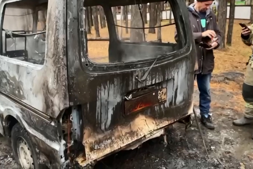 Шебекино обстрел. Сгоревшие машины в Белгороде. Обстреленный или обстрелянный. Машина после обстрела Климово.