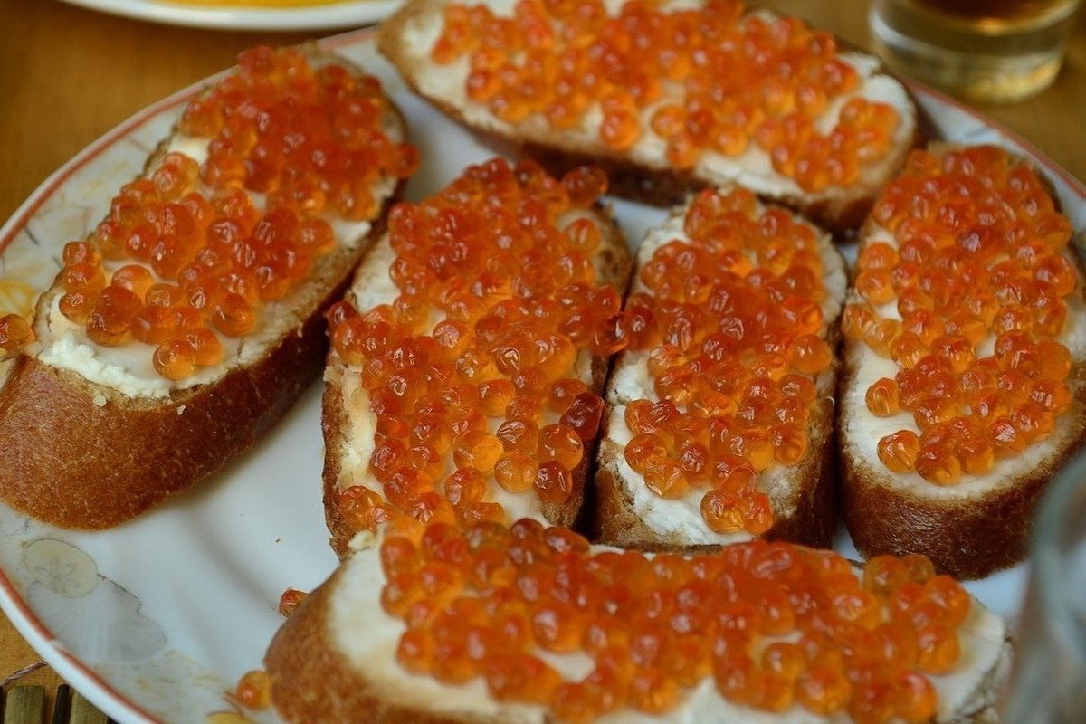 Robbers attacked a Russian truck driver and stole three tons of caviar