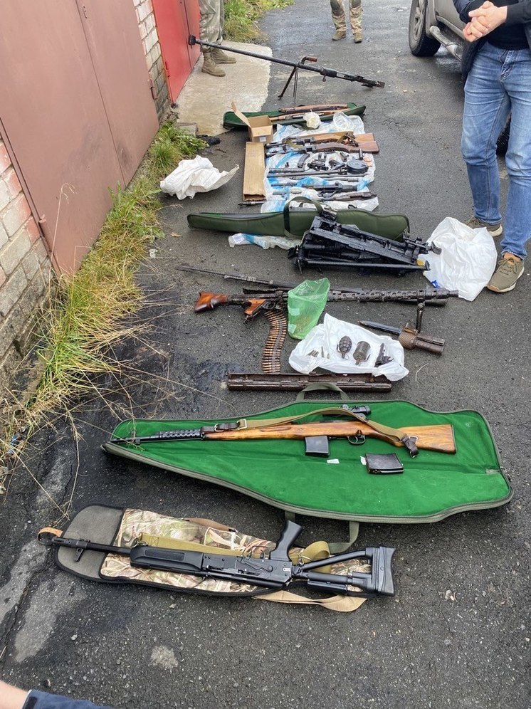 ФСБ накрыла нелегальных оружейников из Карелии и еще 38 регионов страны