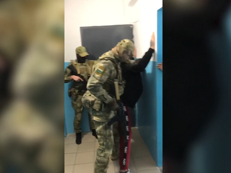 В Краснодаре задержали подозреваемого в поджёге элитной иномарки в Крыму