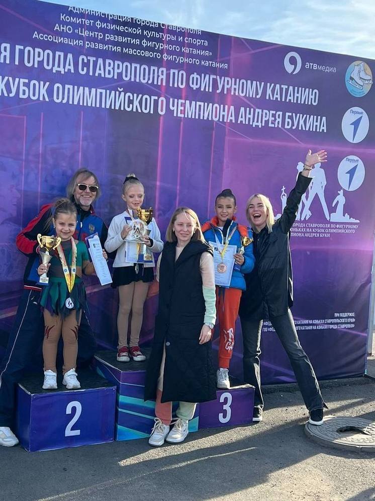 Юные фигуристки Калмыкии привезли медали с турнира