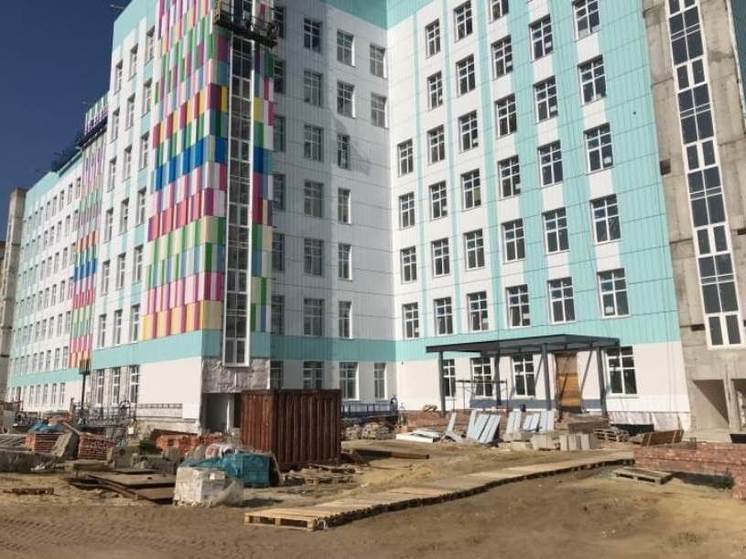 Новую поликлинику на севере Тамбова отстроили на 80 процентов