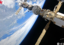 В ходе выхода в открытый космос космонавты Олег Кононенко и Николай Чуб установили малогабаритный радиолокатор на модуль "Наука", однако не смогли полностью развернуть его ни автоматически, ни вручную