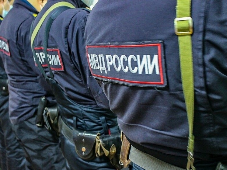 В Якутске мужчина украл куртку в магазине и продал его прохожему