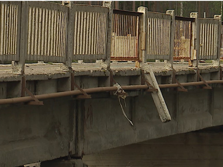 Правительство Карелии выделило почти 2 млн на ремонт пешеходного моста в Кеми