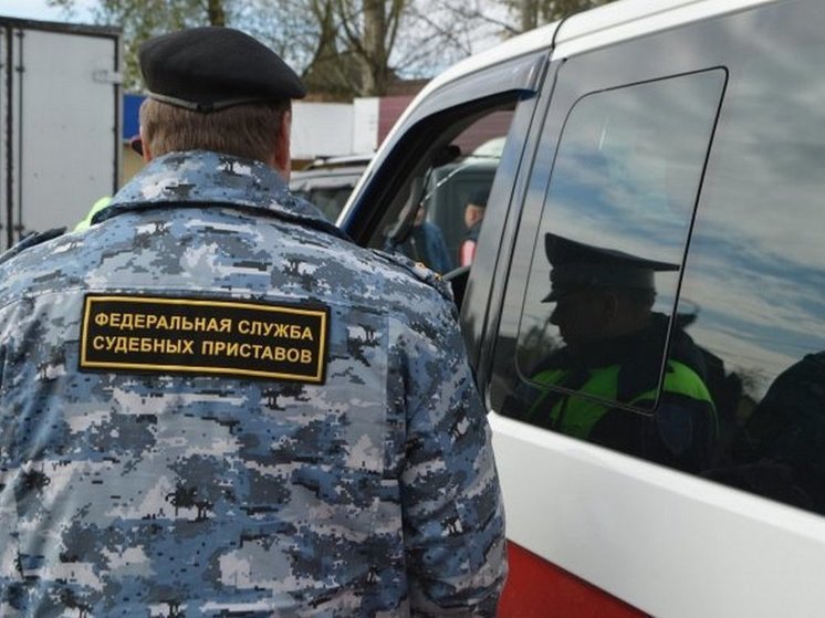 На улицах Курска приставы арестовали 10 автомобилей должников