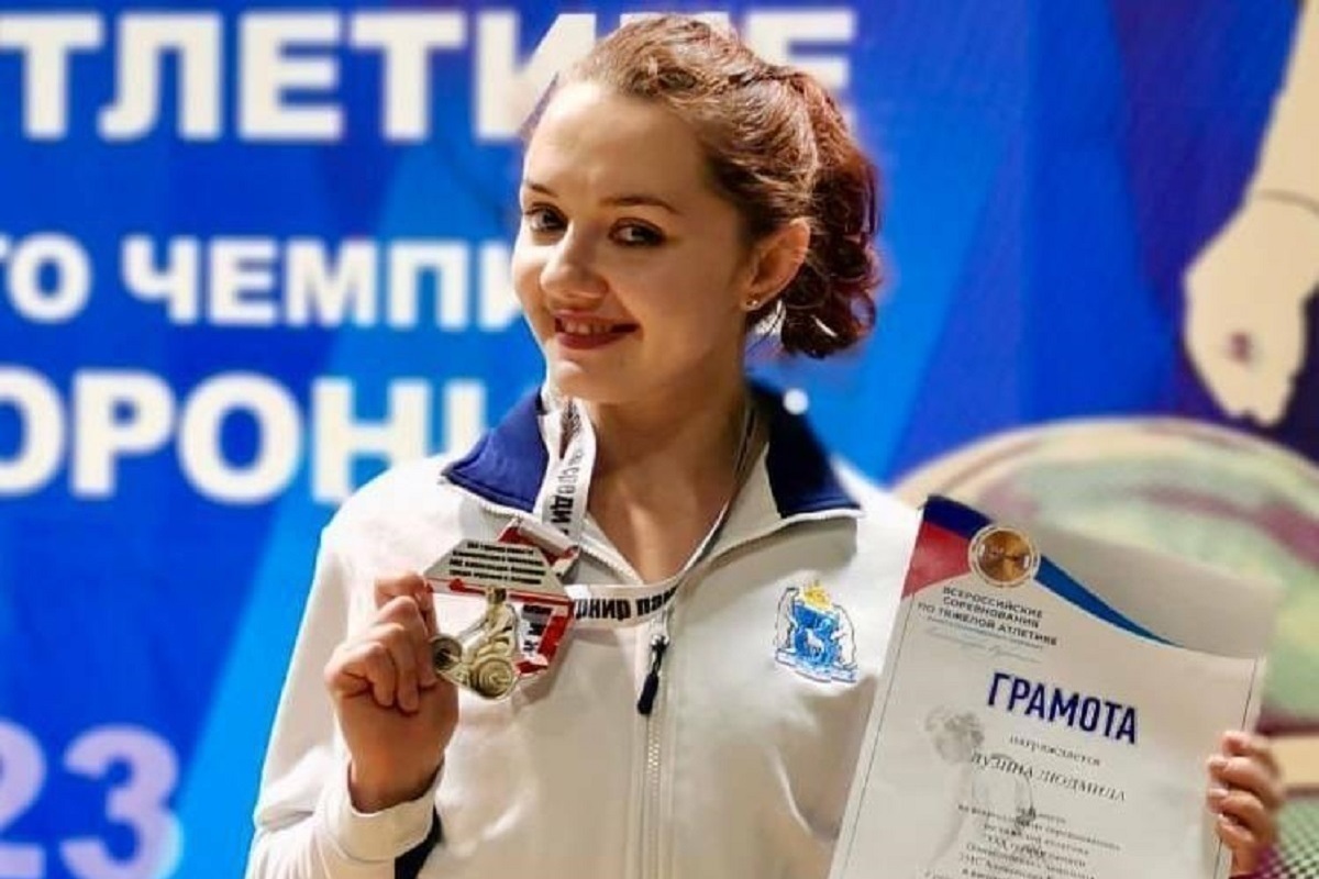 Ямальская тяжелоатлетка завоевала серебро Всероссийских соревнований
