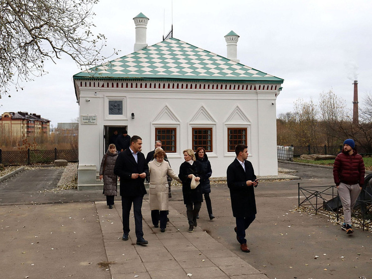 Министр культуры РФ посетила Дом-музей Петра I в Вологде