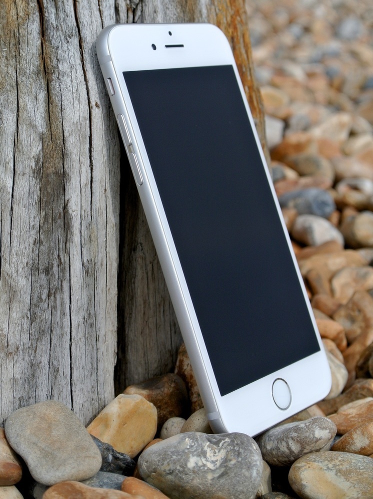 Вахтовика в Карелии оставили без денег, телефона, но с кредитом