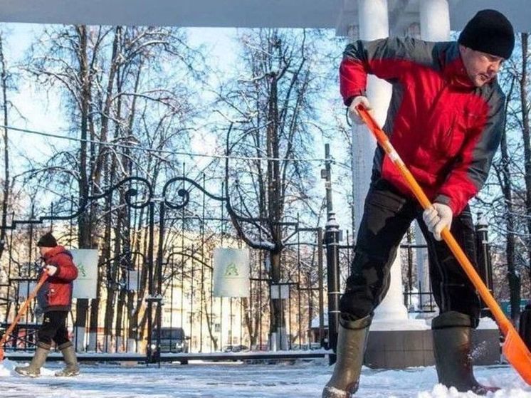 Дорожки в парках Подмосковья зимой будут посыпать гравийной крошкой
