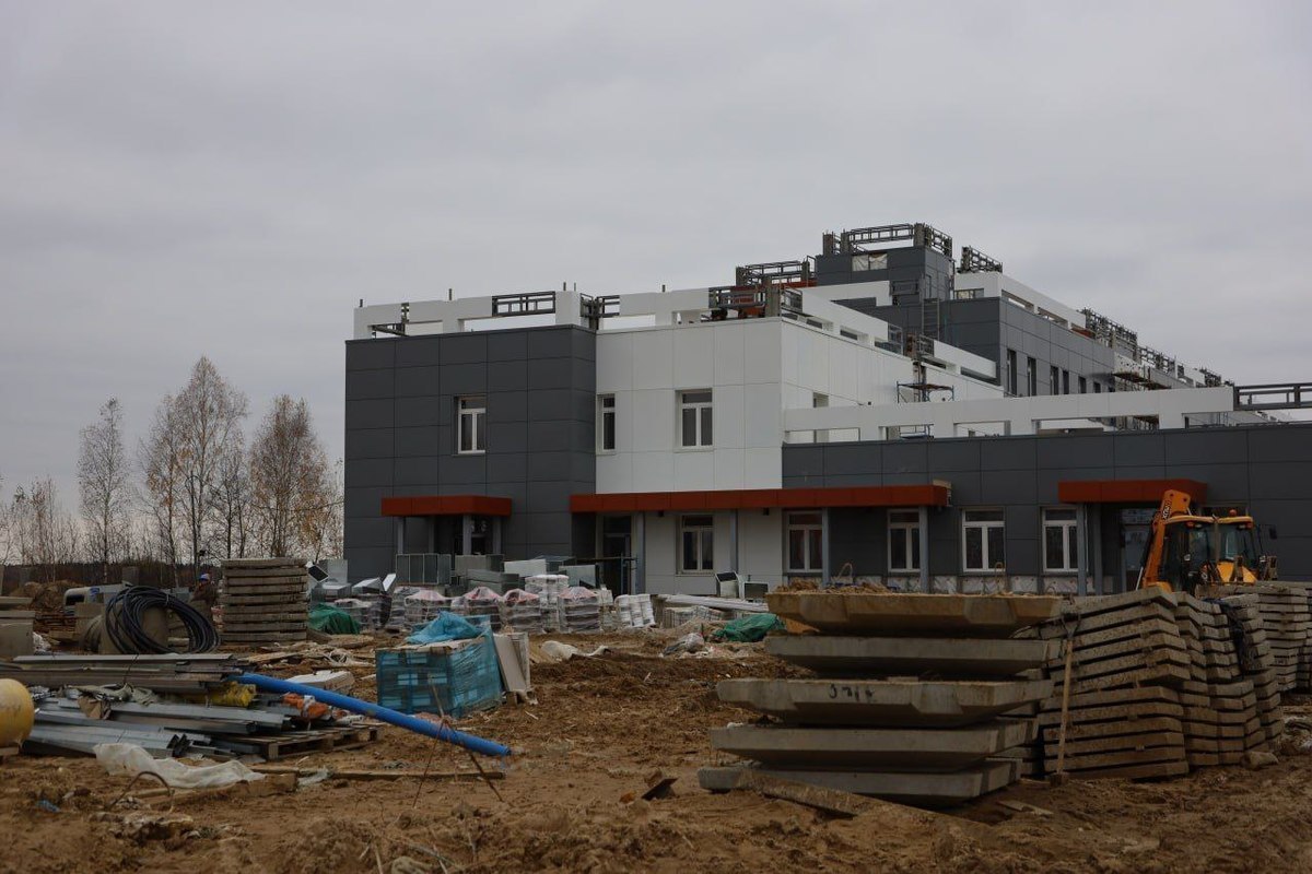 Звенигороде построят. Новая поликлиника в Серпухове в ивановских двориках.