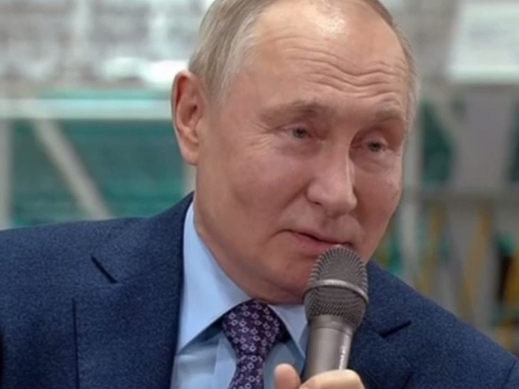 Путин рассказал, как Рогозин переименовал проект после его оговорки