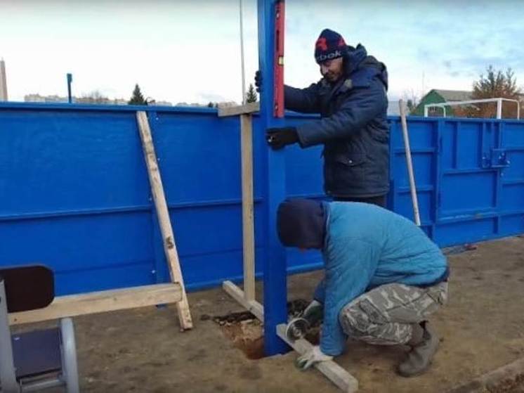 В Тамбове завершают монтаж 4 спортплощадок