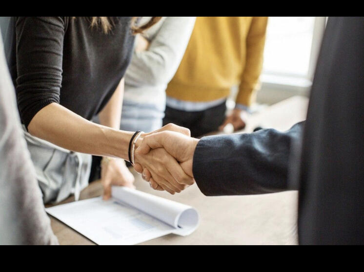 В районах Смоленской области введут грантовую программу «Первый старт»