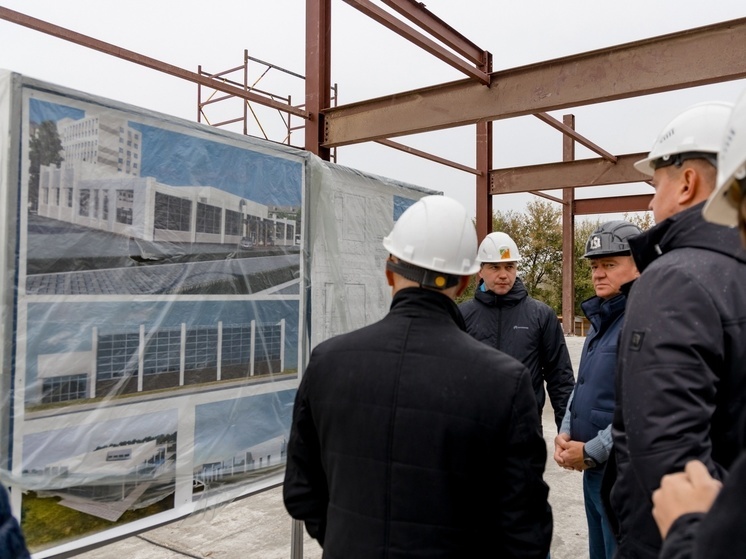 В Курске бассейн КГУ на Коммунистической планируют открыть в начале 2024 года