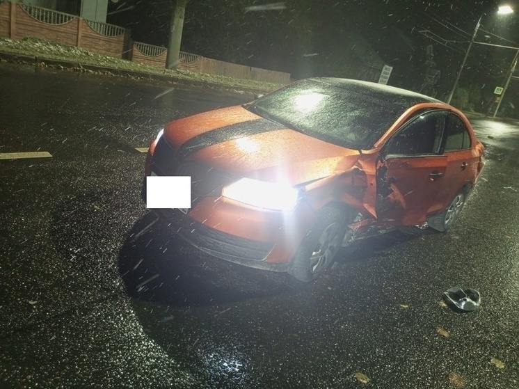 Водитель вывихнул плечо в ночном ДТП на Бежицкой Брянска