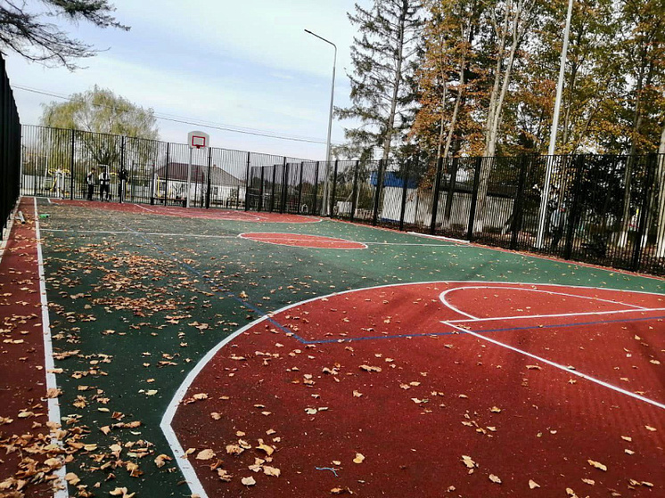 В Мостовском районе благоустроили парк