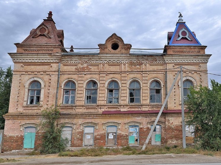 В селе под Ахтубинском отреставрируют здание исторического банка