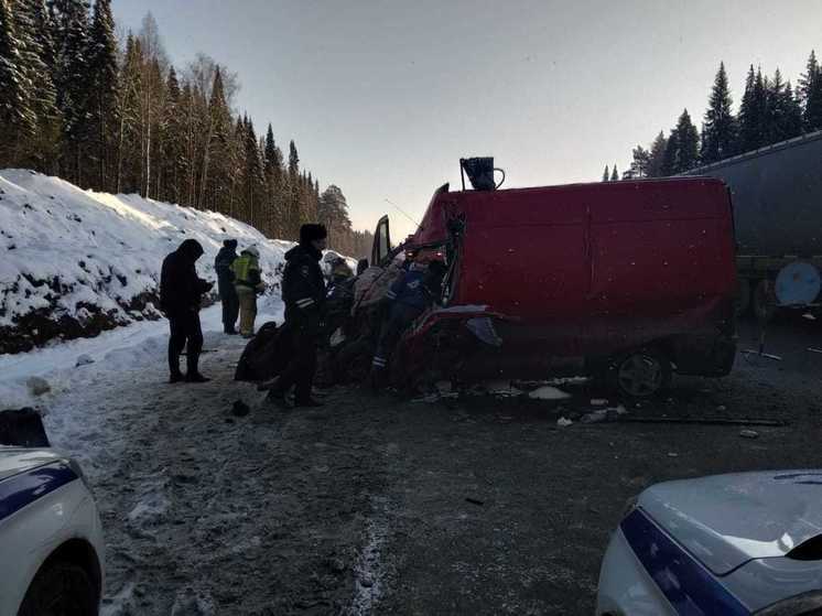 Водитель со 157 нарушениями устроил ДТП на трассе Пермь – Екатеринбург