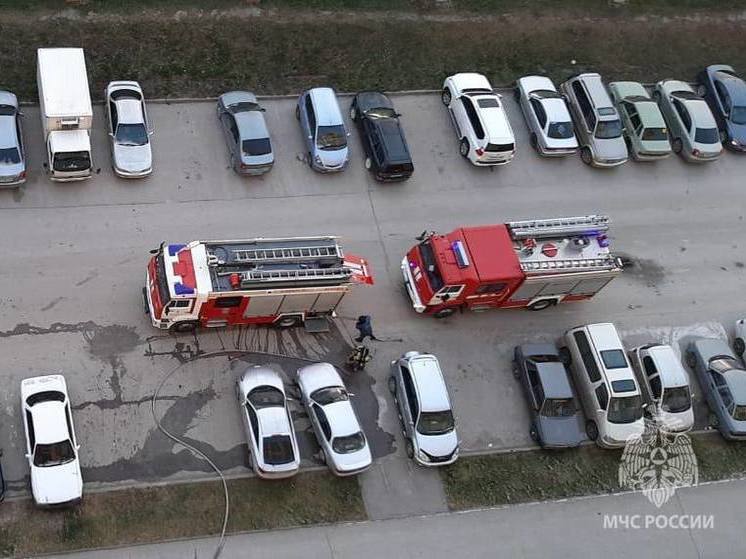 Мужчина получил сильные ожоги при пожаре в многоэтажке Новосибирска