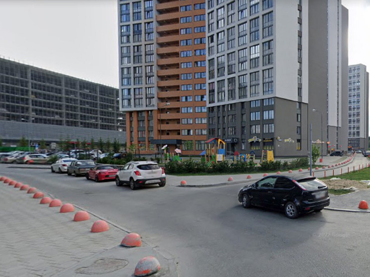 Жилой комплекс остался без воды на Уктусе в Екатеринбурге