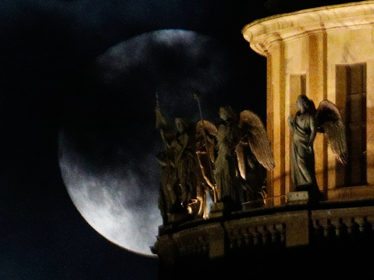 В Петербурге можно будет наблюдать лунное затмение