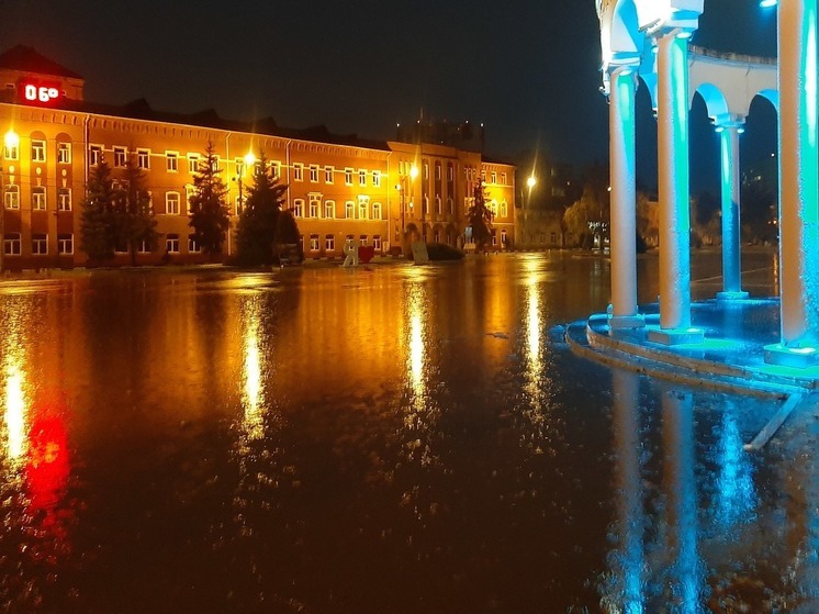 В Энгельсе затоплена площадь Ленина