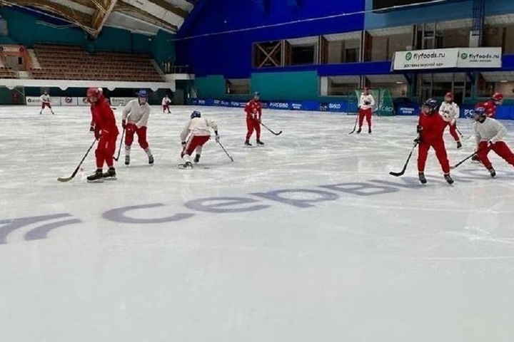 Хоккеисты из Хакасии завершили сборы в Красноярске