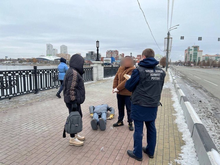 Виновнику поножовщины на Кировке предъявили обвинение в убийстве