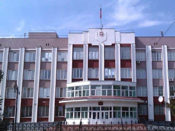 Курянка предъявила шабашнику иск на 300 тысяч за некачественный ремонт квартиры