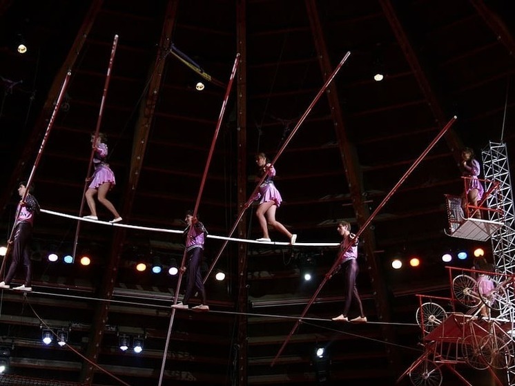 В луганском цирке состоялась премьера новой программы
