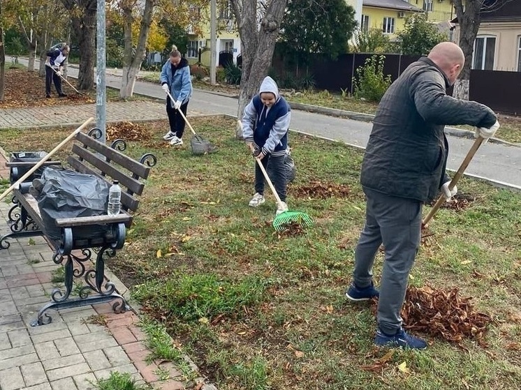 В Анапе провели общегородской субботник