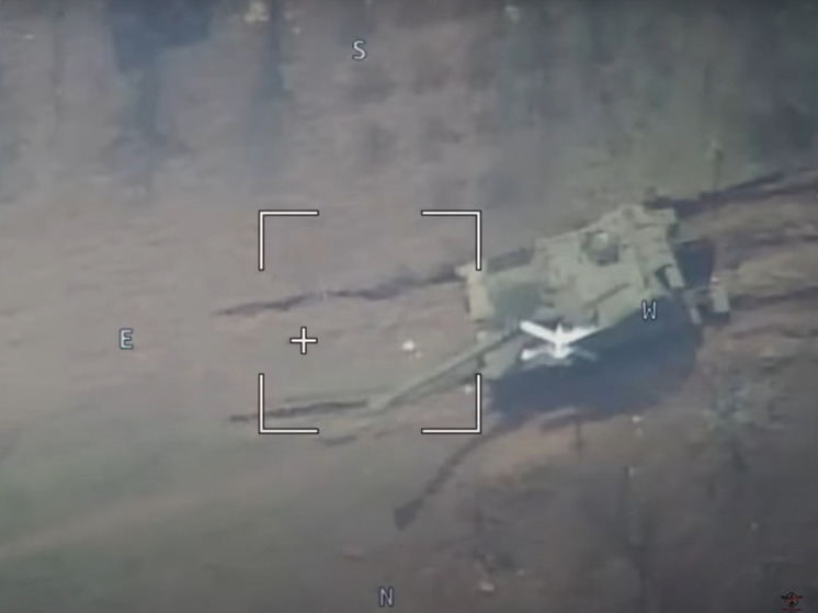 Forbes: Российские беспилотники делают невозможным применение танков ВСУ днем