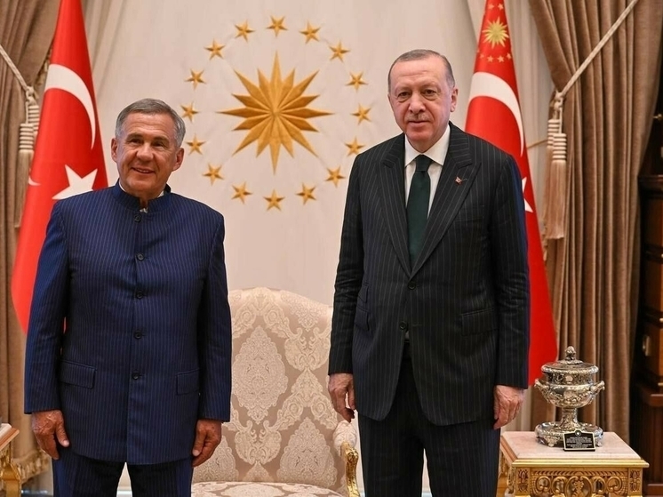 Раис Татарстана поздравил Эрдогана со 100-летием Турции