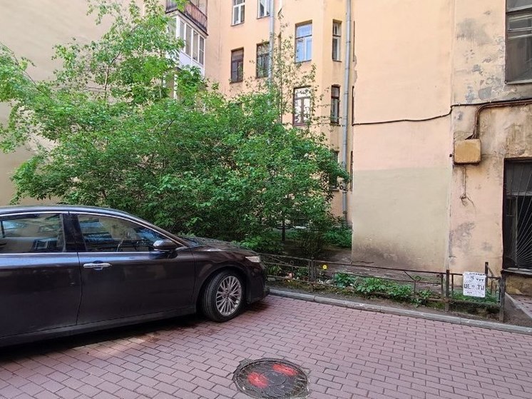 Около 2 800 дворов в Калининграде требуют ремонта