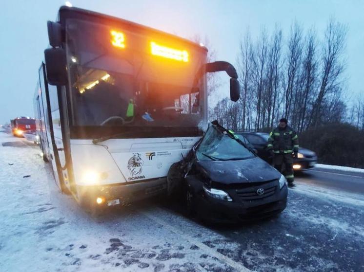В Подмосковье женщина-водитель чудом осталась жива после ДТП