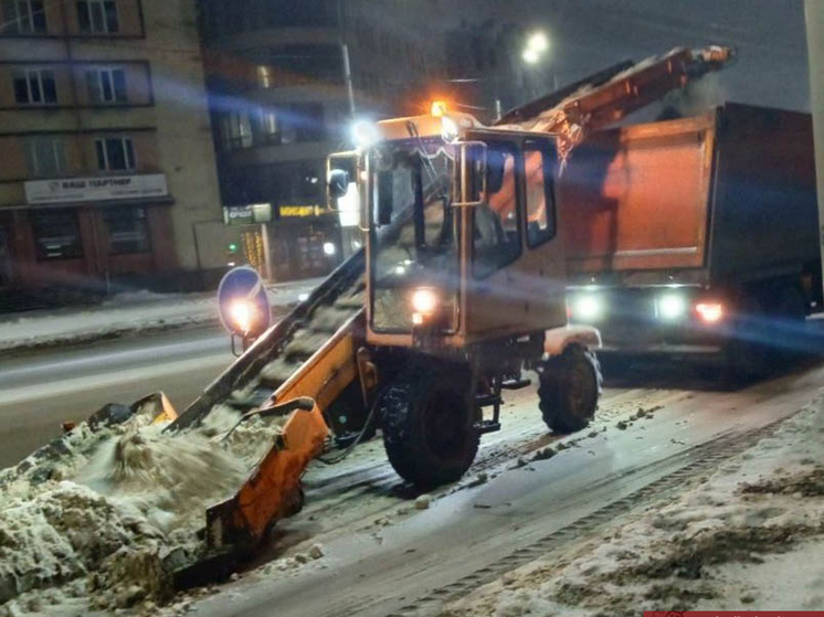 Ярославцам обещали в ближайшее время устранить все скользкости на дорогах и тротуарах