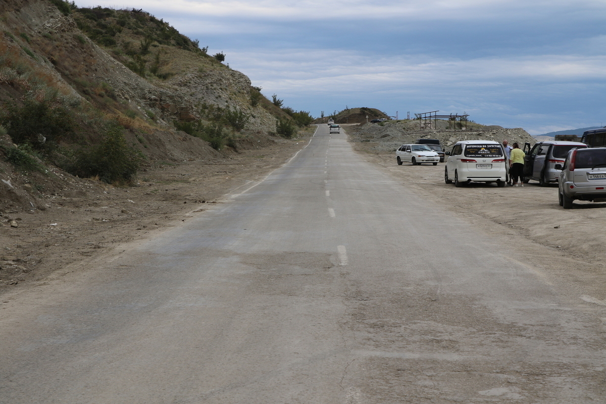 Власти Дагестана призвали ограничить движение по трассе Махачкала-Каспийск