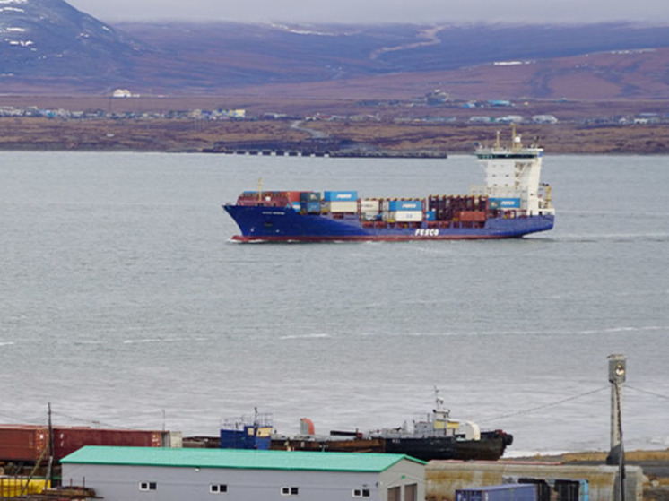 Морпорт Анадыря принял последнее судно группы FESCO в этом году