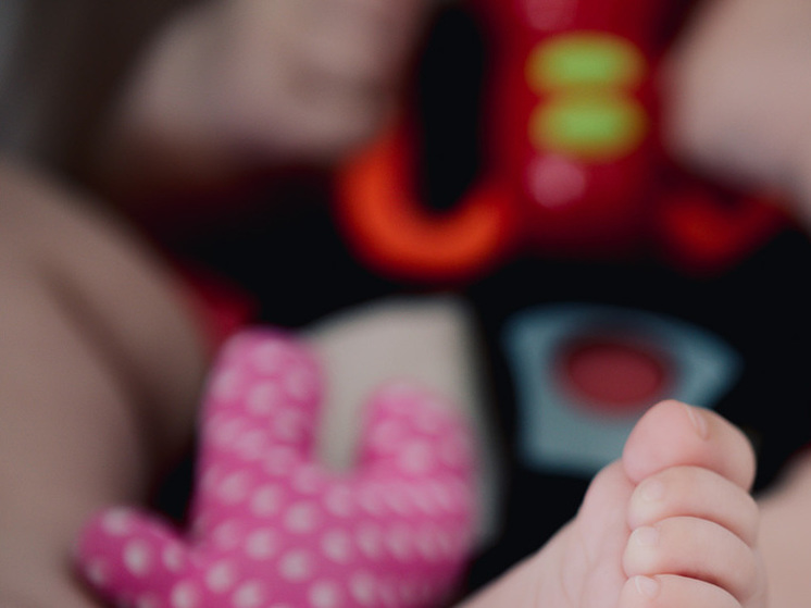 «Примитивные способы битвы за рождаемость»: астраханские депутаты одобрили запрет абортов в частных клиниках