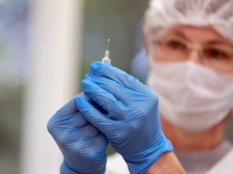 Более 300 тысяч липчан вакцинировались против гриппа