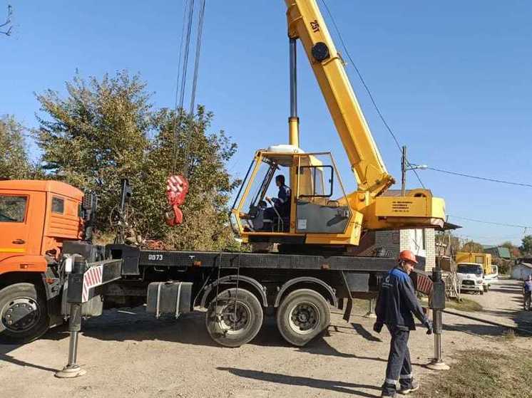 В Краснодаре устраняют аварию на улице Демуса