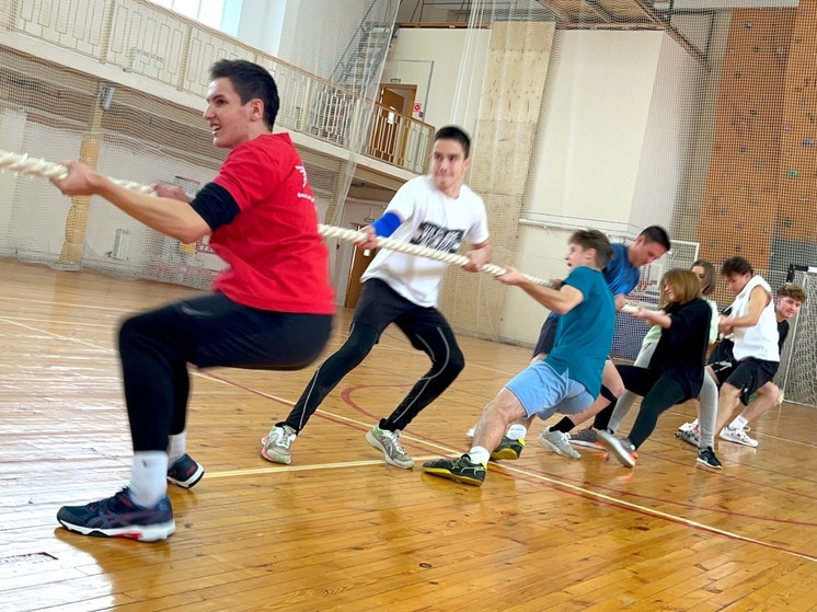 В Костроме прошли военно-спортивные соревнования среди допризывной молодежи