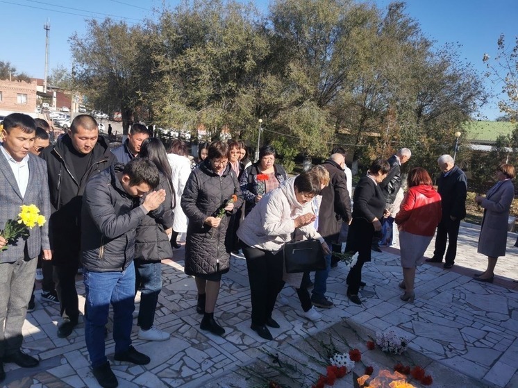 В Калмыкии почтили память жертв политических репрессий