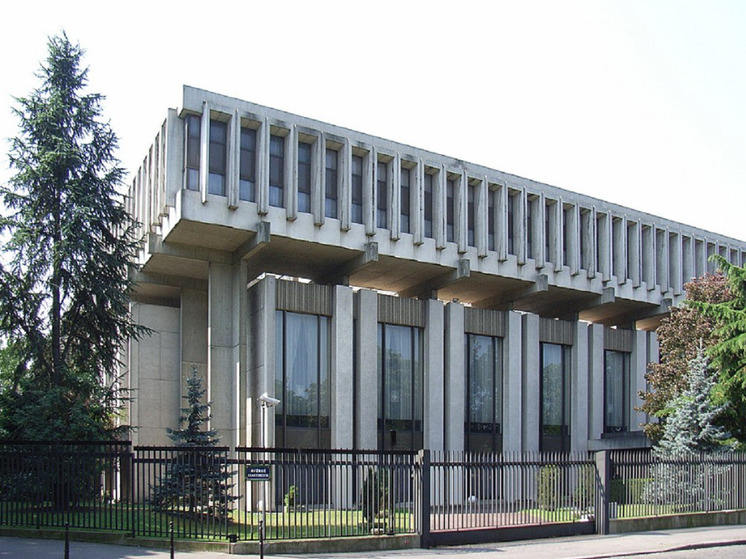 Посольство РФ: Франция не связывалась с дипломатами по депортации россиян