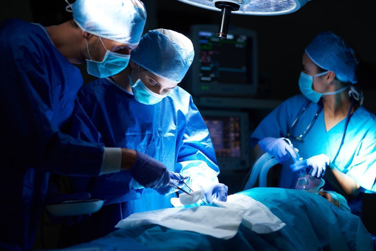 Российские хирурги вытащили иглу из печени пациентки-рукодельницы
