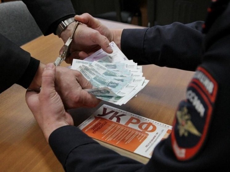 В Калмыкии житель Ростовской области попытался дать взятку участковому