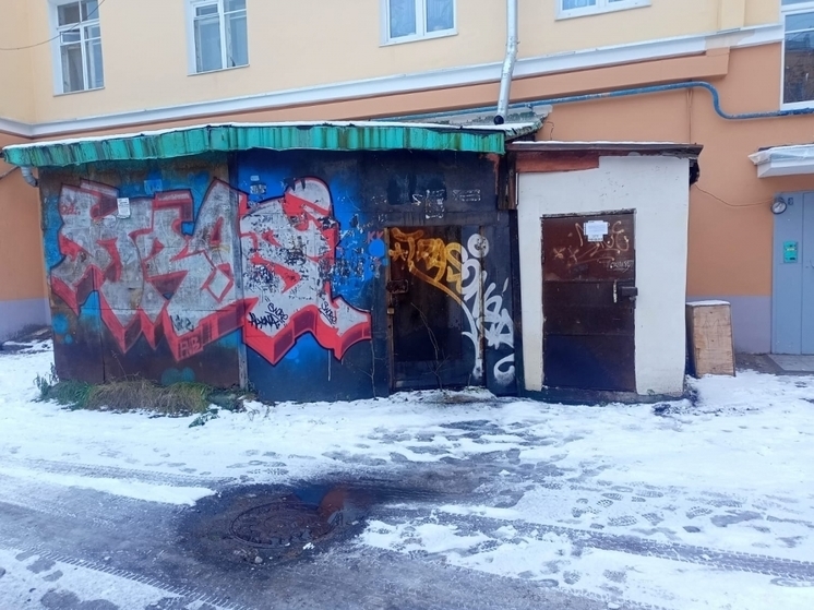Пристройки на проспекте Ленина в Мурманске могут признать бесхозяйным имуществом